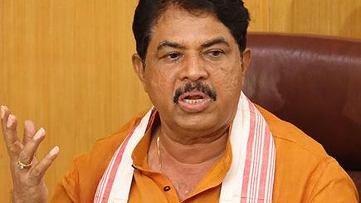 कर्नाटक में कांग्रेस विधायक के भ्रष्टाचार आरोप पर बीजेपी ने दो मंत्रियों को हटाने की मांग की