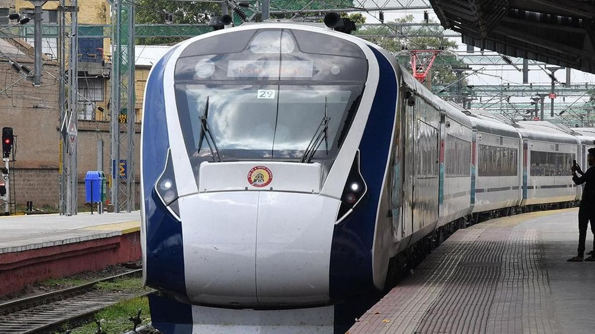 सेल्म में वंदे भारत एक्सप्रेस पर खाली शराब की बोतल फेंकने के दो गिरफ्तार